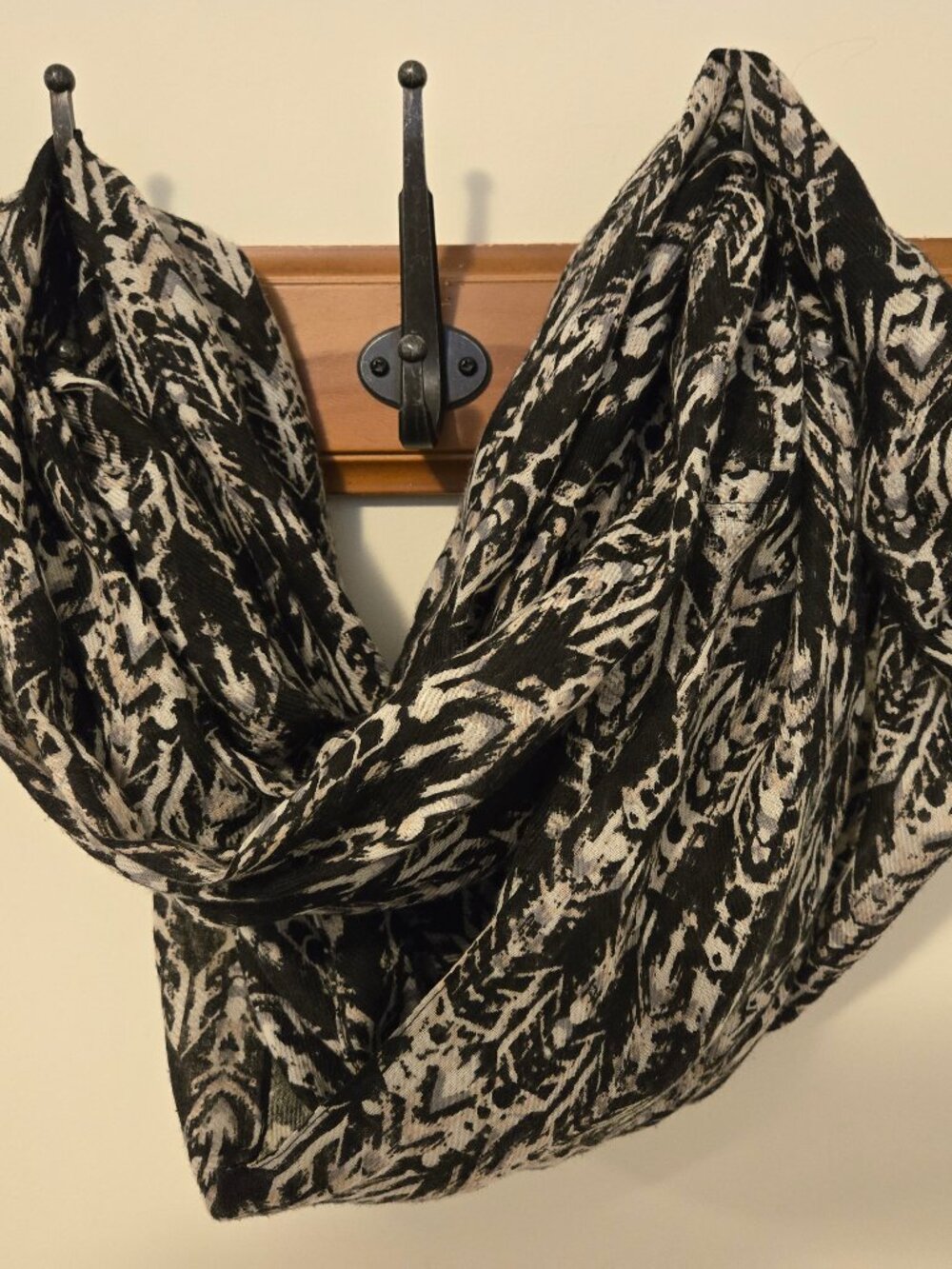 Infinity Scarf - Black, cream and beige